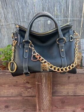 Novelty Strap| Bag Strap| Chunky Gold Metal Chain Link| Heart Shaped
